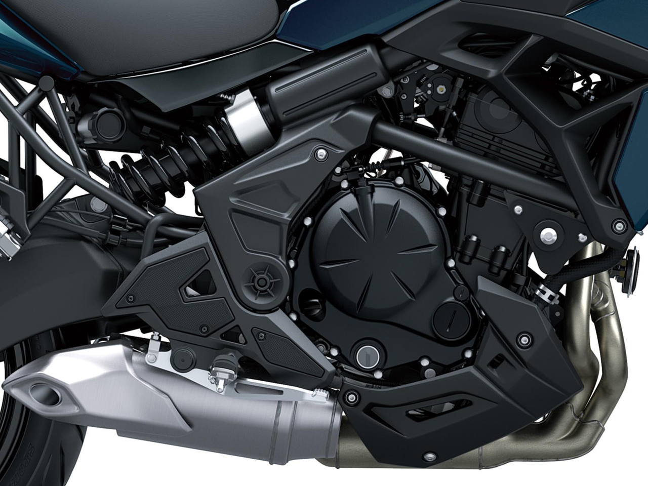 Motor Parallel Twin (cu 2 cilindri în linie) de 649 cm3 răcit cu lichid