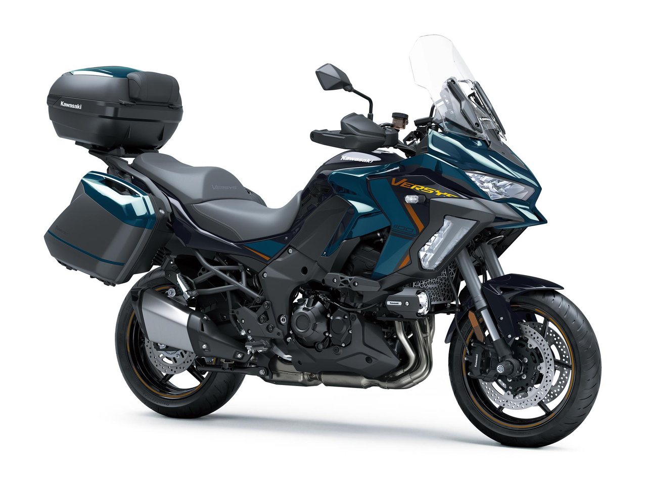Touring Comfort și Advantage Performance To Ride Long and Far